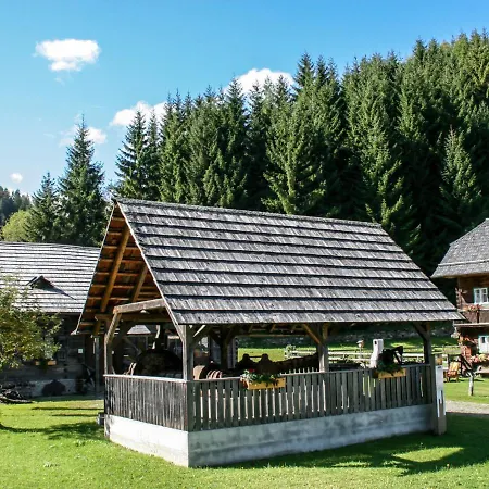 Дом отдыха Holiday Chalet Zirbenwald I-1