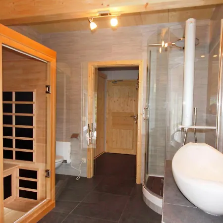 Holiday Chalet Zirbenwald I-1 * Туррахер-Хёэ