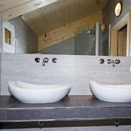 Holiday Chalet Zirbenwald I-1 Дом отдыха *