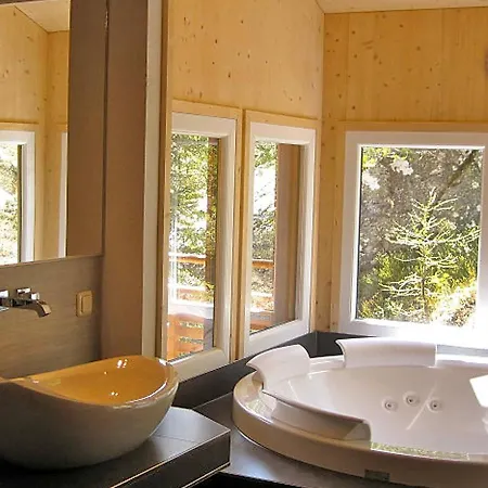 Дом отдыха Holiday Chalet Zirbenwald I-1 *